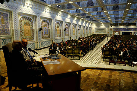 نشست خوشنویسان خراسانی  با حضور استادامیرخانی در تالار قدس مشهد-19 آبان 1397